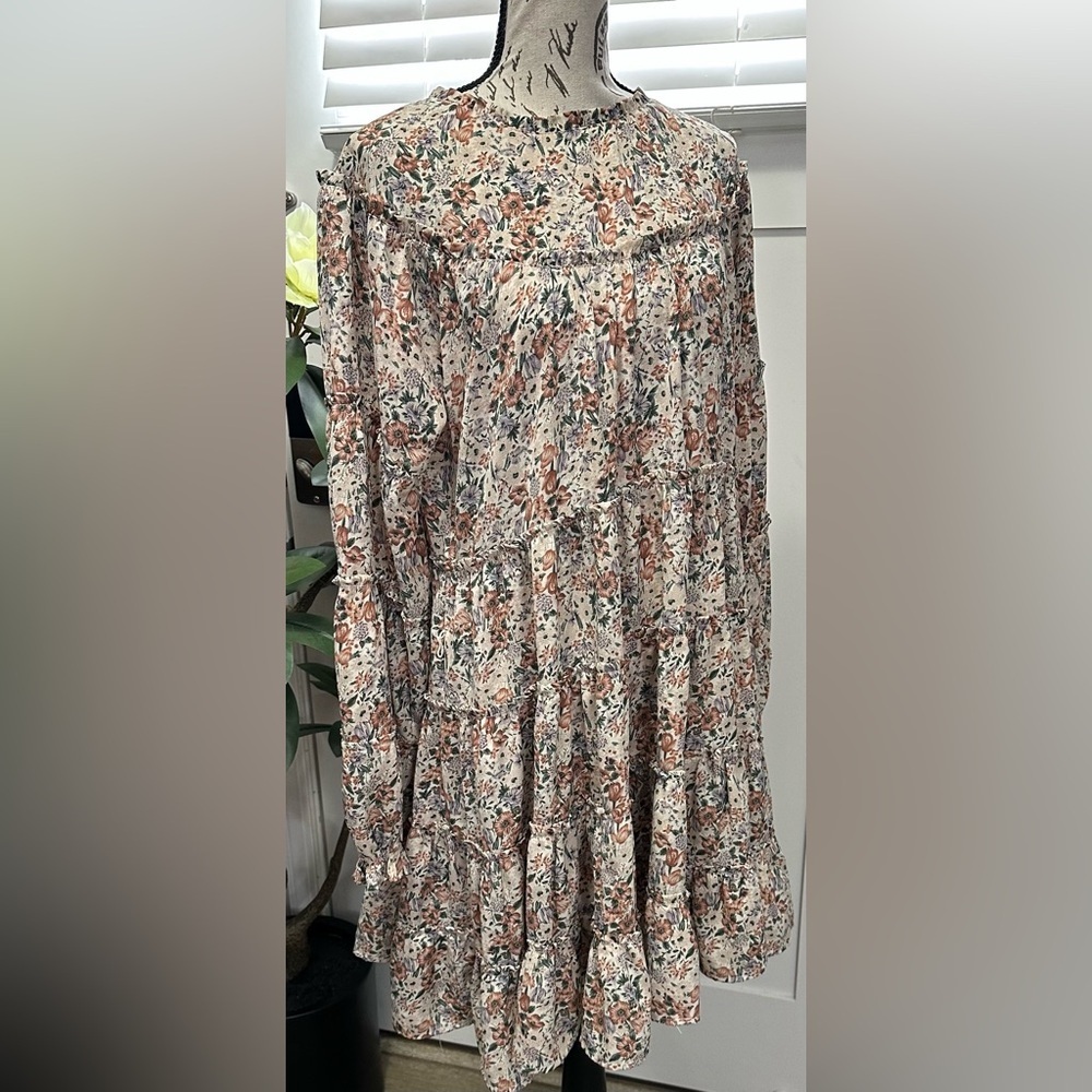 Floral Long Sleeve Dress ๐ท - Picture 9 of 16